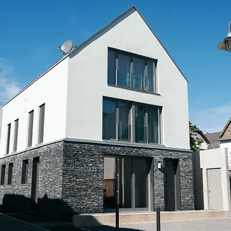 شقة Moselhaus By Cluesserath-wittmann تريتينييم